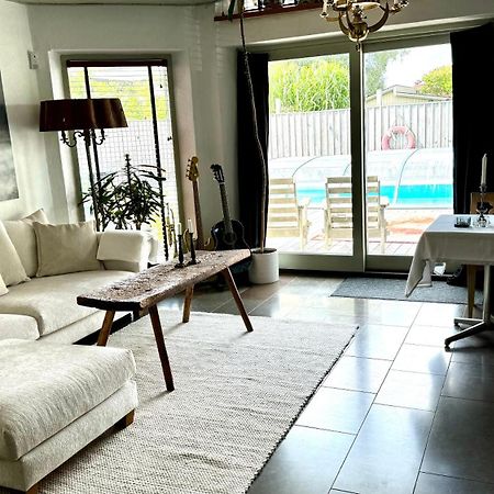 Modernt Hus Naera Stad Och Strand Ystad község Kültér fotó